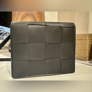 Authentic Bottega Veneta Unisex Mini Cassette Crossbody-Black